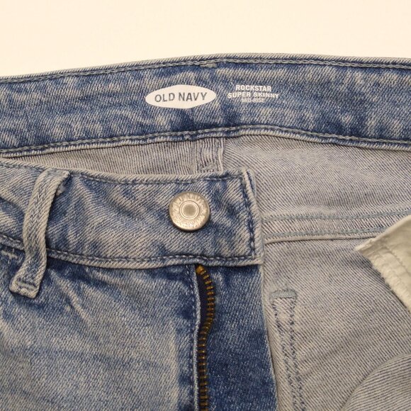 Old Navy Rockstar Mid Rise Super Skinny Jeans Size 8 Light Wash Distressed Denim - Picture 5 of 7